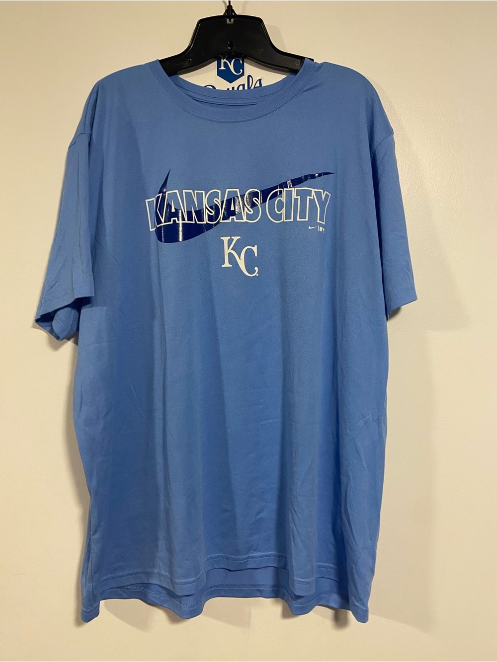 NWOT - Kansas City Royals Nike Dri Fit Tee